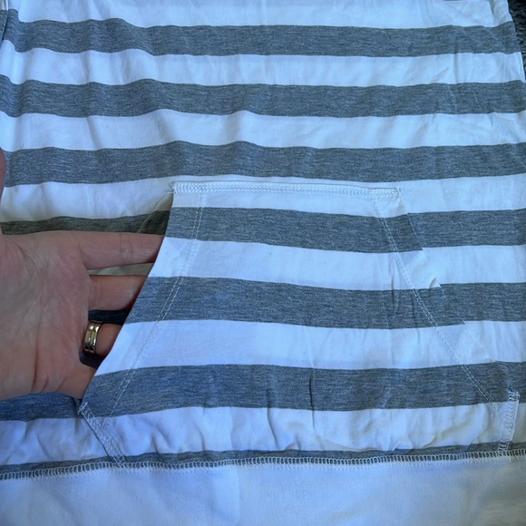 Soft thin hoodie - Picture 2 of 4